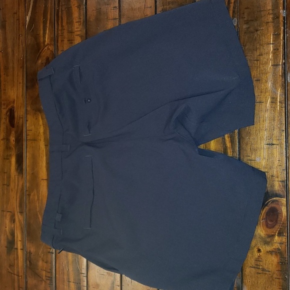 Lululemon commission short 7" *light - Picture 9 of 9